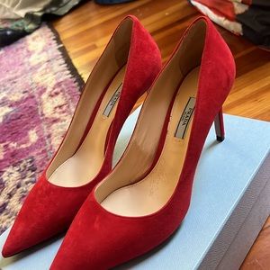 Red Suede PRADA pump, size 40.5